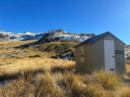 Hike up to Nardoo Hut in the Nelson Lakes National Park